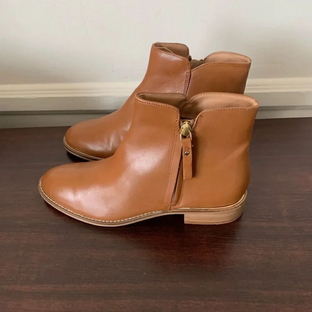 Crevo Eileen Women’s soft genuine leather zip ankle boot size 8, NIB - Picture 6 of 12